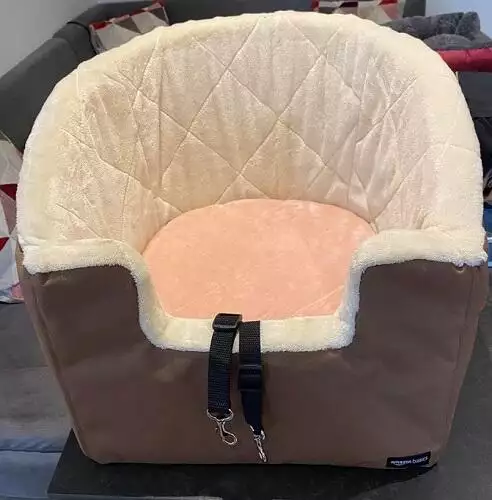 Amazon Basics Pet Bucket Booster Seat