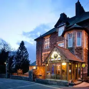 Applegarth Villa Hotel and Restaurant