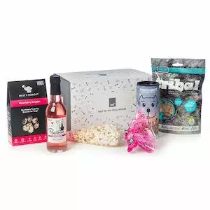 Pawsecco-Pupcorn-Dog-Treat-Gift-Set
