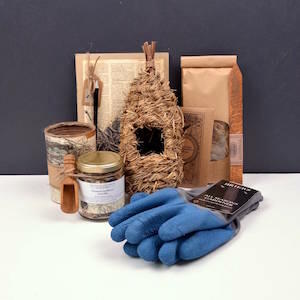 Small-Bird-House-And-Nesting-Materials-Set-