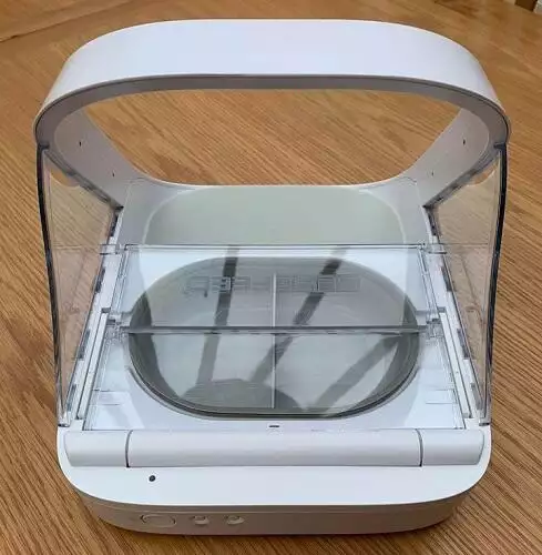 SureFeed Microchip Feeder