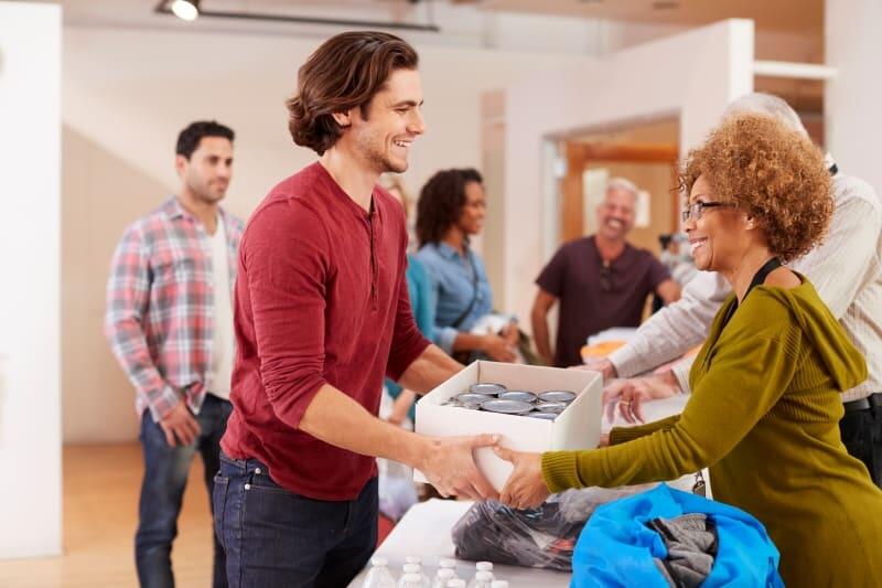 donating gifts to animal shelter